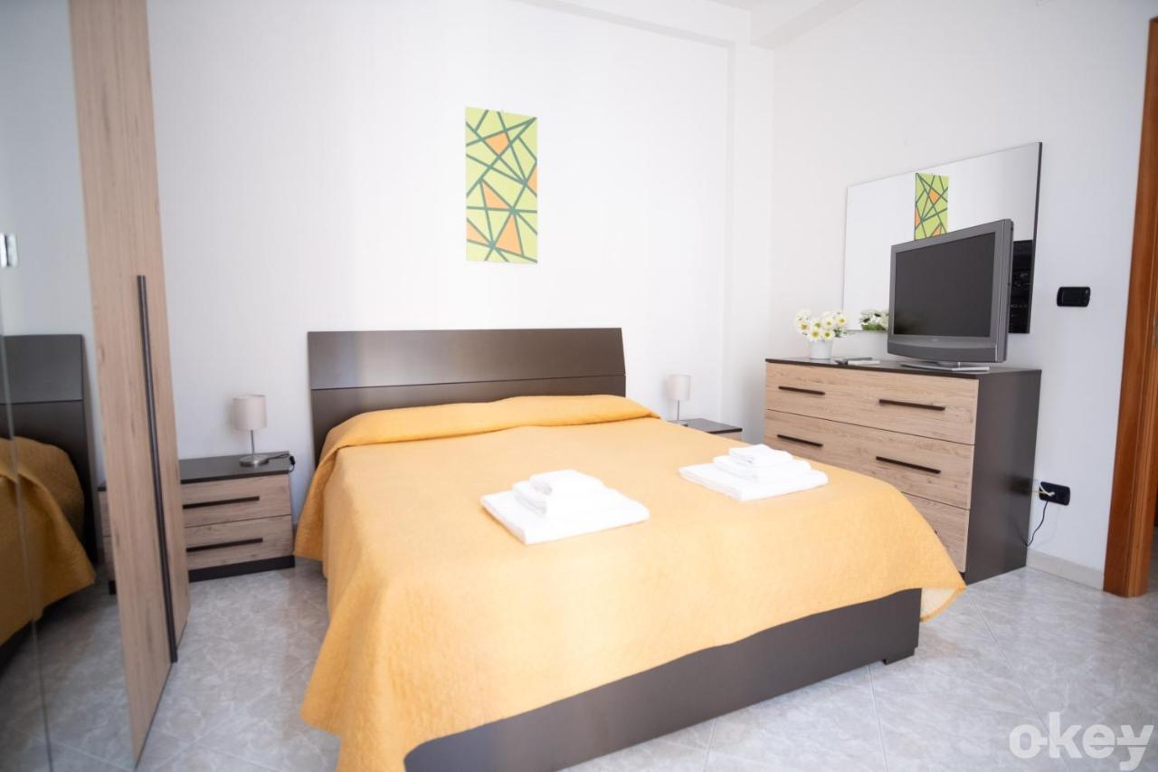 Cozy Apartments De Gasperi Bari Exteriér fotografie